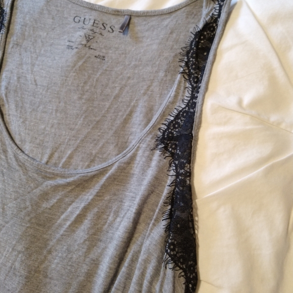 Guess crop top - Picture 3 of 4